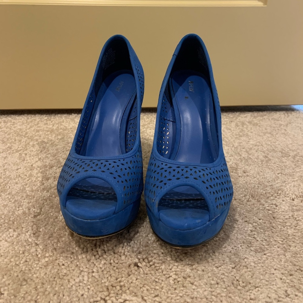 APT. 9 Blue Cut-Out Heels